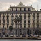 Non funzionante dagli anni 90, � stato rimosso nel 2019 perch� pericolante e attende da quel momento la sua costosa riparazione che restituirebbe al Palazzo il regalo aspetto che lo contraddistingue da quasi cento anni